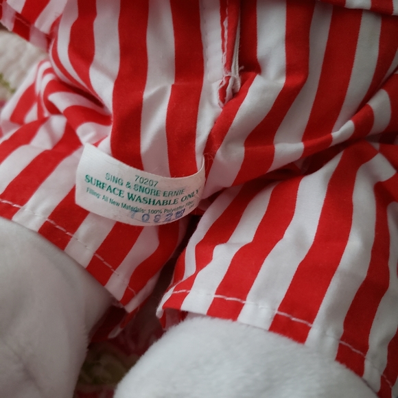 Ernie Sing and Snore 18" Doll - Picture 4 of 4